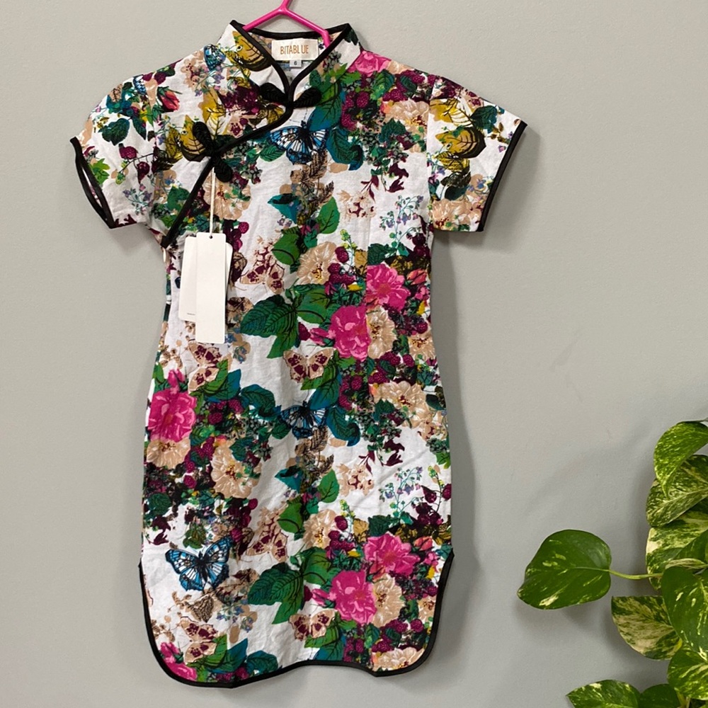 Chinese year formal dress. Kids .